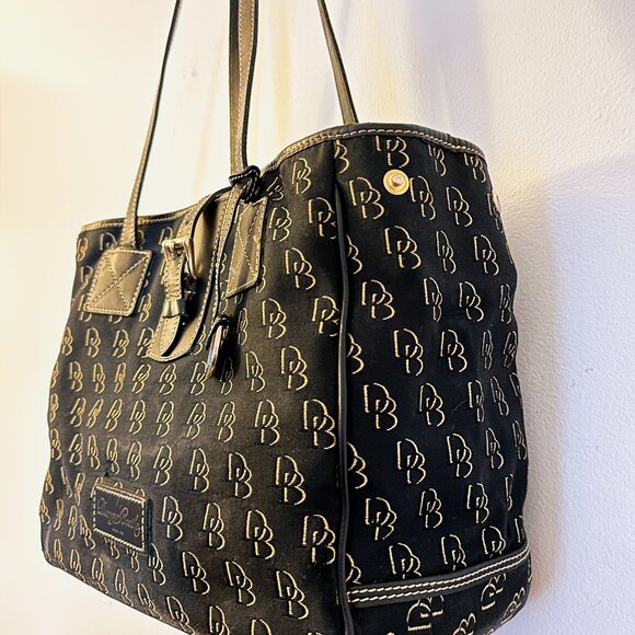 Dooney & Bourke Signature Black DB Logo Large Shoulder Bucket Purse Hand Bag - Picture 6 of 9